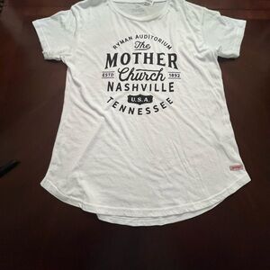 Ryman Auditorium women’s T-shirt 🎼🤠 NWT